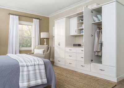 Closet Solutions custom closets, garage cabinets, and storage solutions serving Chattanooga and Knoxville TN area.